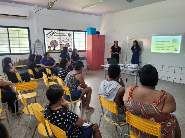 Alunos de Fonoaudiologia promovem ação social em CMEI na Santa Maria da Codipe