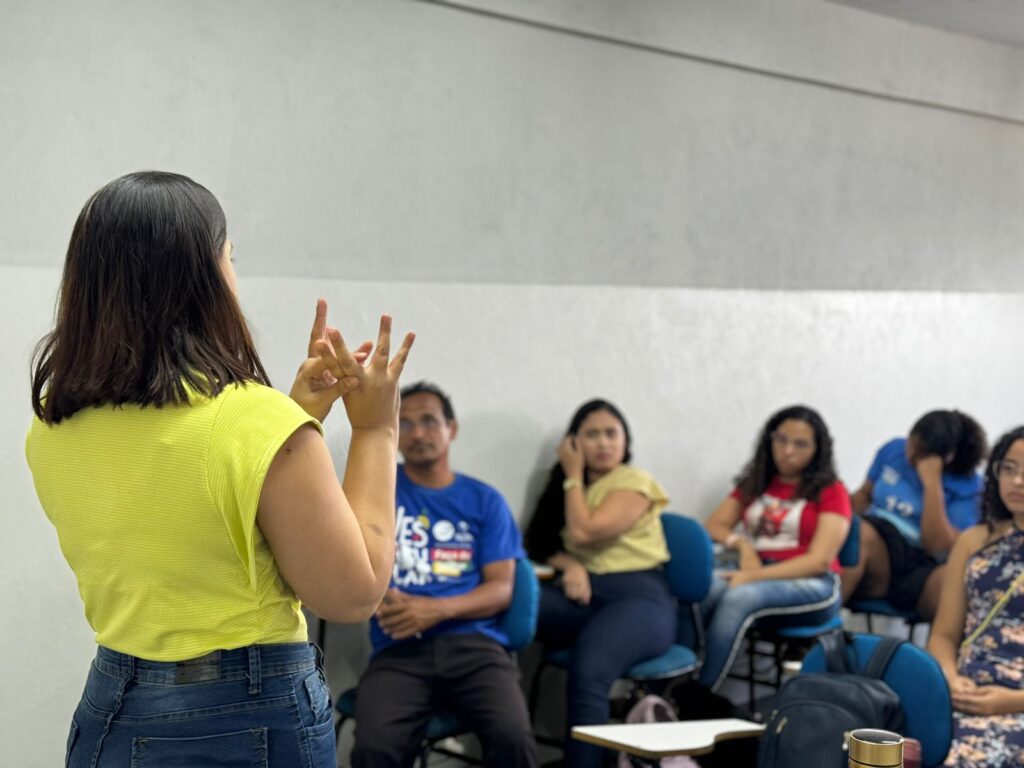 Alunos de Educação Física participam de palestra sobre Primeiros Socorros