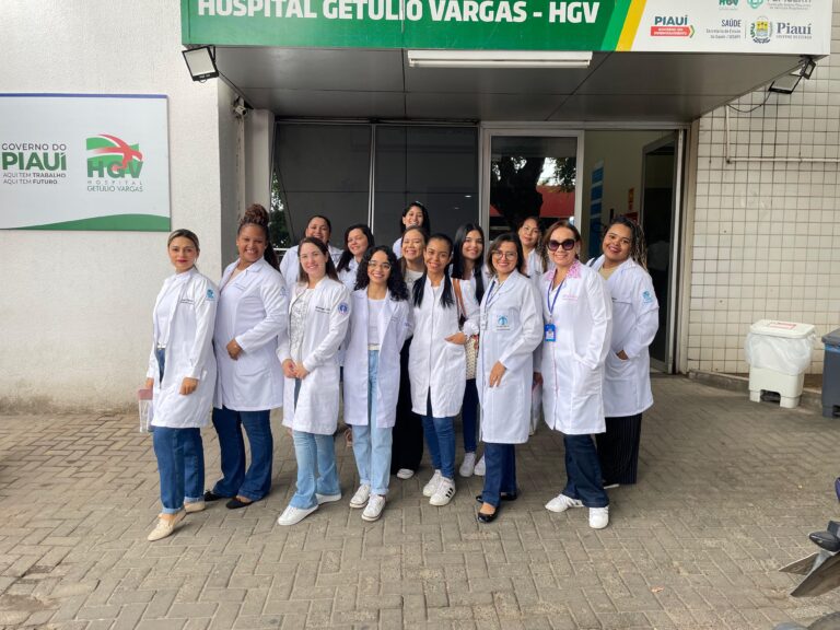 Alunos de Fonoaudiologia visitam Hospital Getúlio Vargas (HGV) em experiência prática de Gestão Clínica Hospitalar